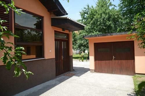 Krajinic Family House
