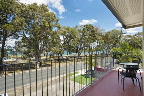 First Floor Unit Close To Shops, Park And Waterfront!