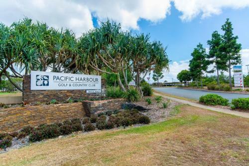 Views, Pool, Air Conditioning - Karoonda Sands Welsby Pde, Bongaree