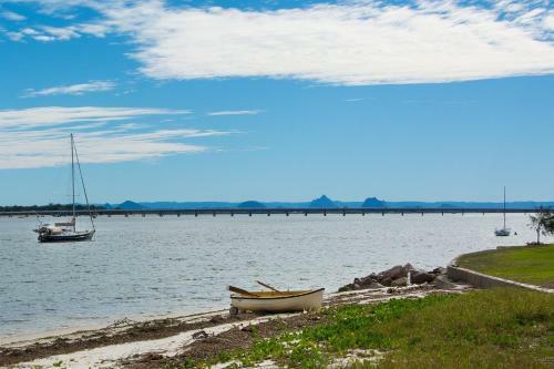 Views, Pool, Air Conditioning - Karoonda Sands Welsby Pde, Bongaree