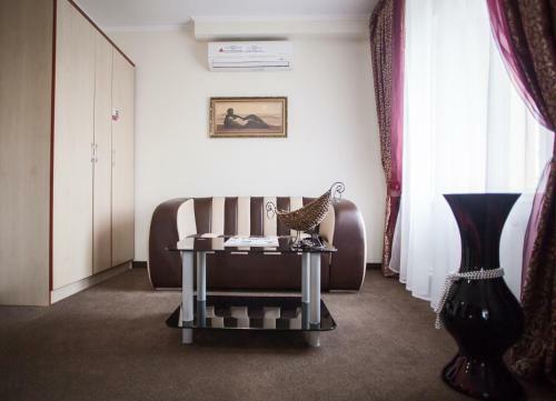 Druzhba Hotel