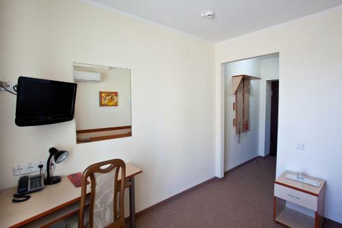 Druzhba Hotel