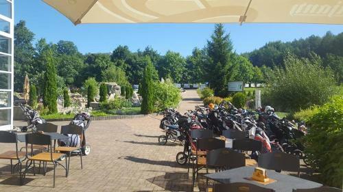 Hostal Restaurace A Penzion Golf Jested