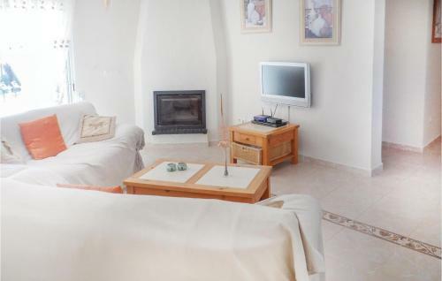Two-bedroom Holiday Home In Catral
