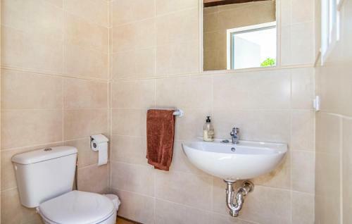 Three-bedroom Holiday Home In Rute