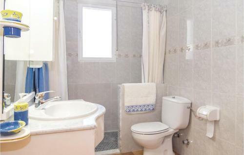 Three-bedroom Holiday Home In Rute