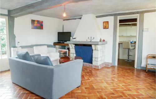 Two-bedroom Holiday Home In Berville Sur Mer