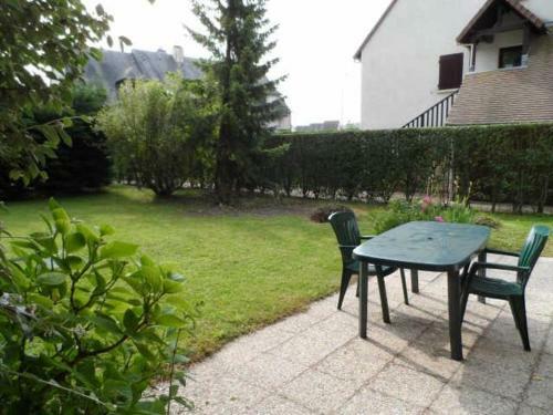 Apartamento Cabourg - Cottage 3 Pi�ces - Vue Jardin