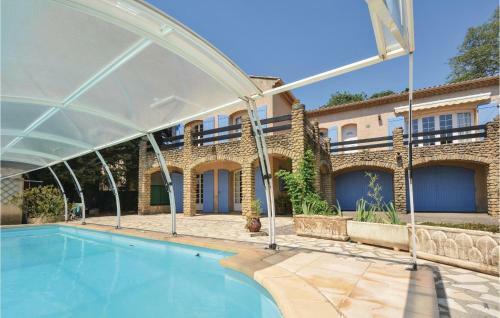 Four-bedroom Holiday Home In Cornillion Confoux