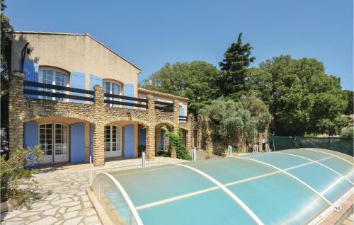 Four-bedroom Holiday Home In Cornillion Confoux