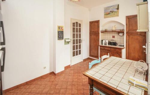 Four-bedroom Holiday Home In Cornillion Confoux