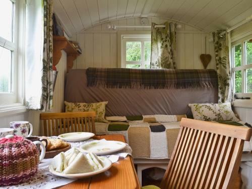 Ty Bach Shepherds Hut