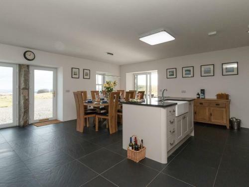 Cot Cottage