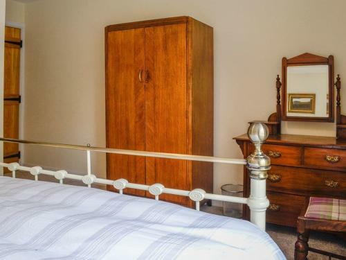 Heggle House