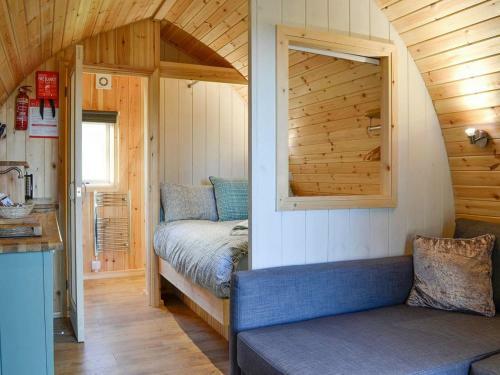 Holly Tree Lodge