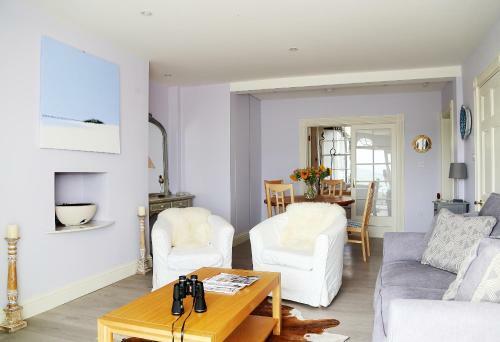 Seascape Apartment