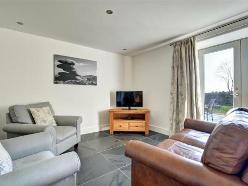 Cosy Home In Cornwall With A Sunny Garden