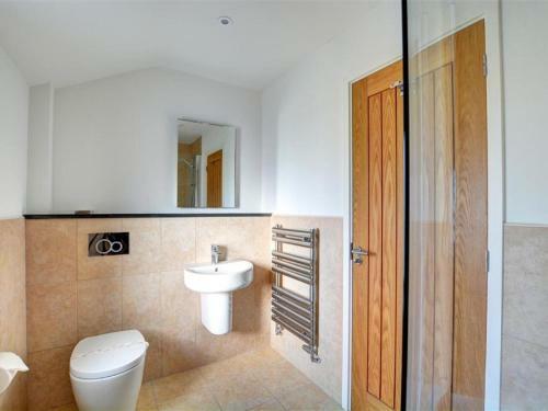 Cosy Home In Cornwall With A Sunny Garden