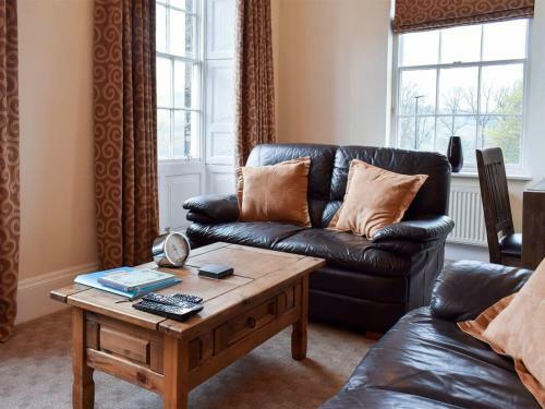 Carr View Hall Apt 3
