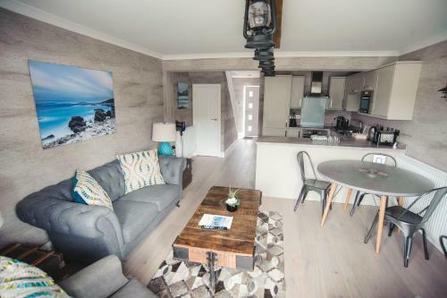 Apartamentos Kirklea Island Suites