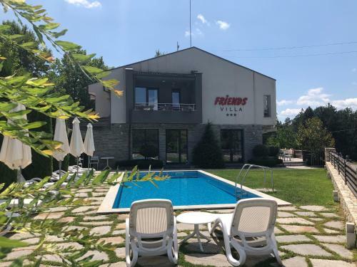 Hostal Friends Villa