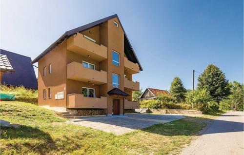 Two-bedroom Apartment In Ogulin