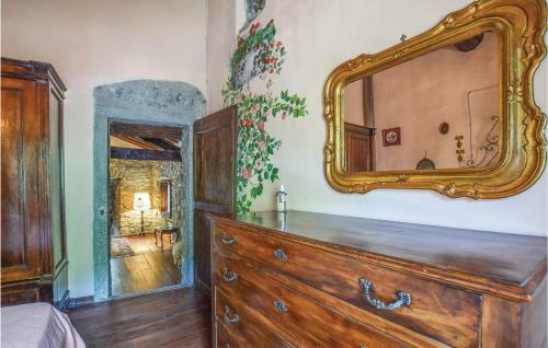 One-bedroom Holiday Home In Comano (Ms)