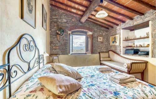 Holiday Home Villa Il Giaggiolo 06
