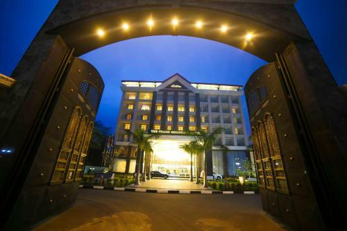 The Grand Mountain Hotel Matale