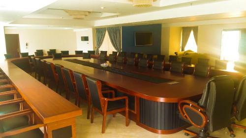 The Grand Mountain Hotel Matale