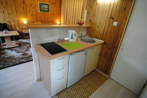 Hostal Nida Guesthouse At Loreta