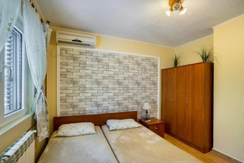 Garden & Swimming Pool Apartments Orahovac