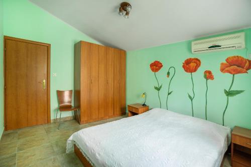 Garden & Swimming Pool Apartments Orahovac