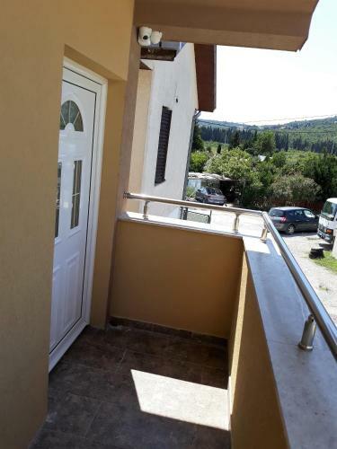 Hostal Apartmani I Sobe Kod Milosa