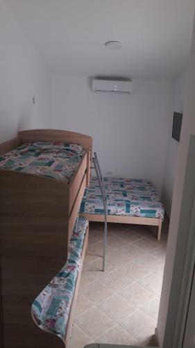 Hostal Apartmani I Sobe Kod Milosa