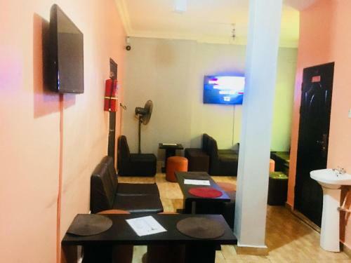 Hotel Esporta Suites Yaba