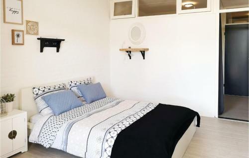 Two-bedroom Holiday Home In Bruinisse