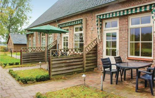 Two-bedroom Holiday Home In de Moer