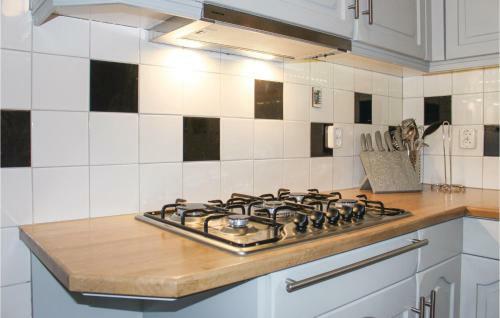 Two-bedroom Apartment In Paessens