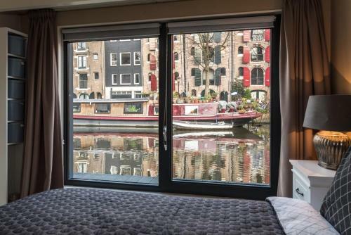 Houseboat-apartment Sumatra