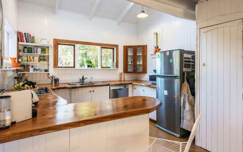 Bay Road Waiheke