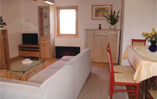 Three-bedroom Holiday Home In Gaski