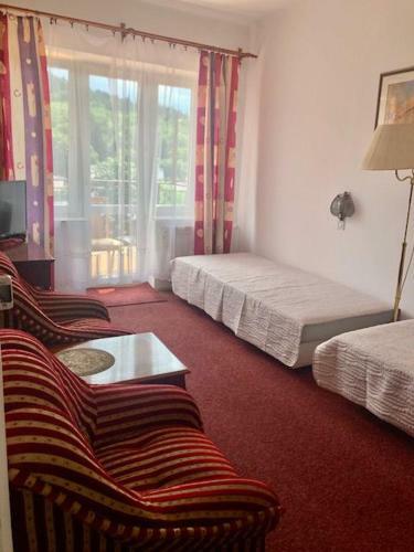 Hostal Domy Wczasowe Tryumfy