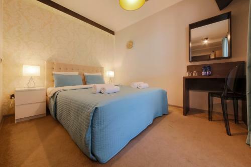 Hostal B&m Guesthouse