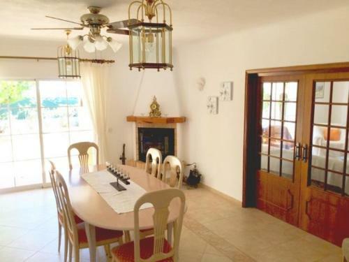 Benagil Villa Sleeps 14 Air Con