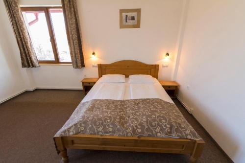 Hostal Pensiunea Aron 2