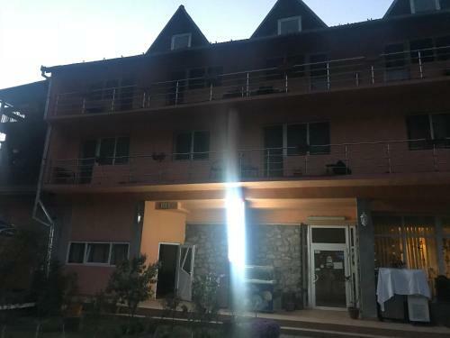 Hostal Vila Tanamera