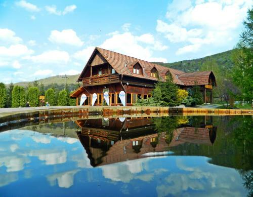 Hostal Zetavar Panzi� �s Kemping