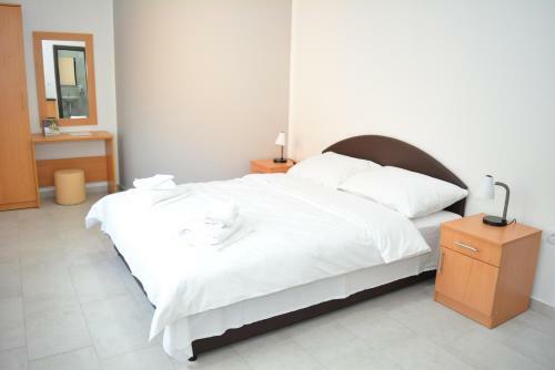 Hostal Deltix Apartments