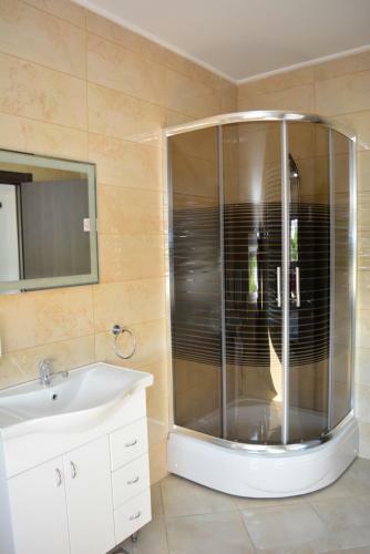 Hostal Deltix Apartments